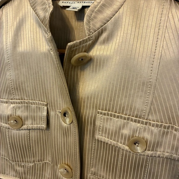 Banana Republic cotton/silk blend Gold Women's Jacket. Gorgeous! Size 2P - Picture 5 of 16